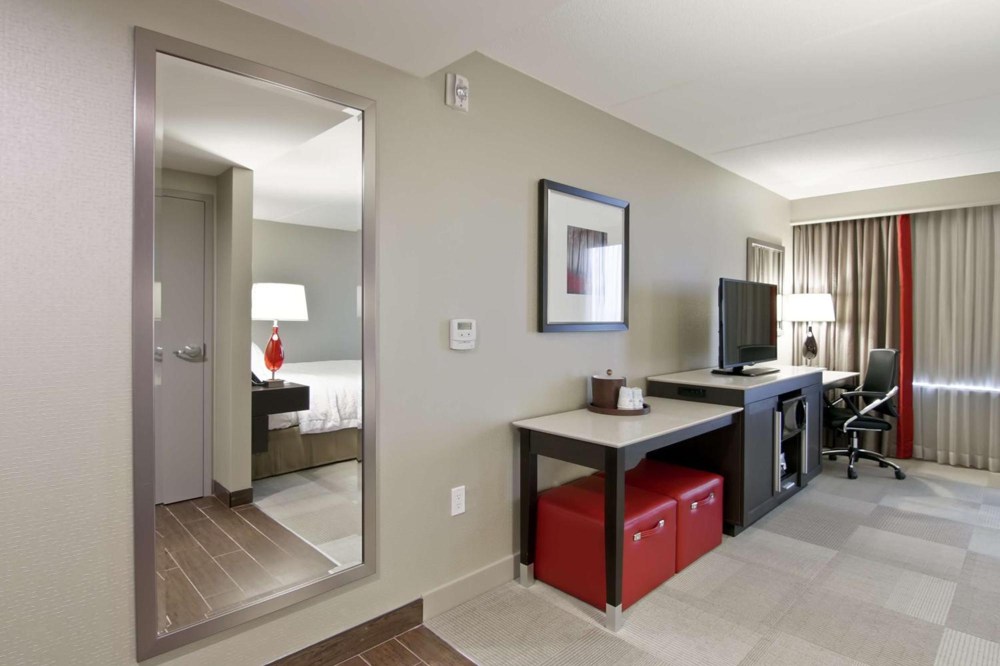 Hampton & By Hilton Toronto Markham